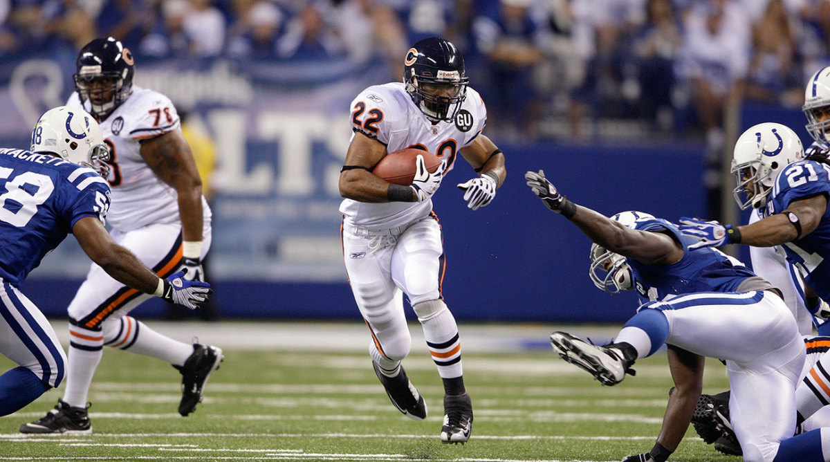 matt-forte-exit-first-game.jpg