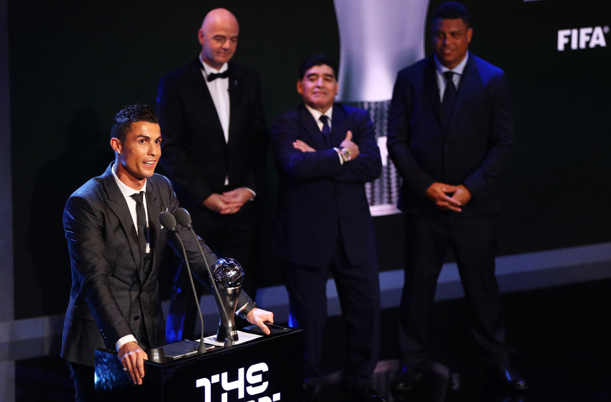 the-best-fifa-football-awards-show-5bcbb8fa3bf4c9466f000001.jpg