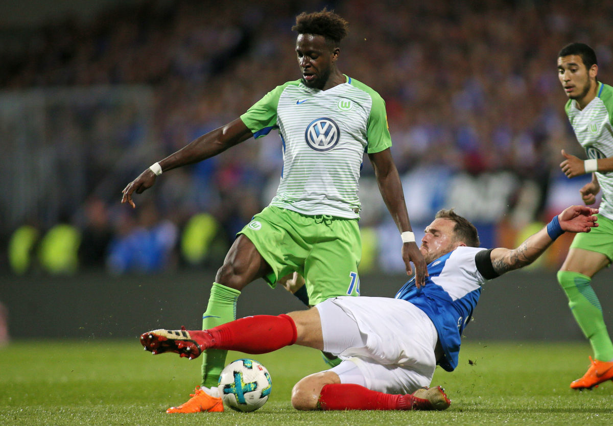 holstein-kiel-v-vfl-wolfsburg-bundesliga-playoff-leg-2-5b479a557134f678e3000025.jpg