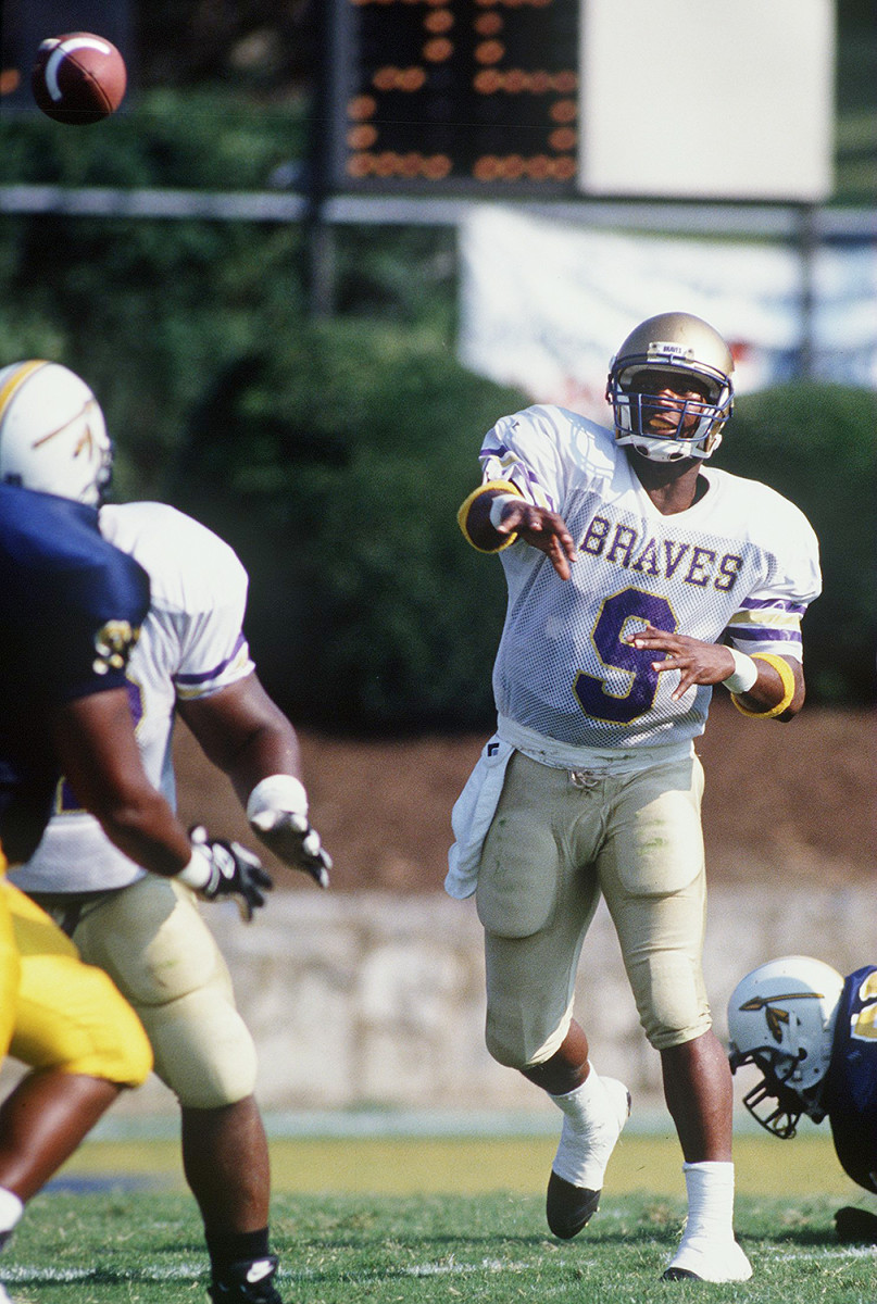 Football - Steve McNair - Images