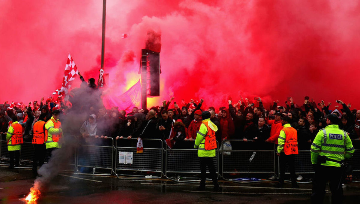 VIDEO Police Investigating As Liverpool Fan Injured Following Attack by Roma Fans Outside