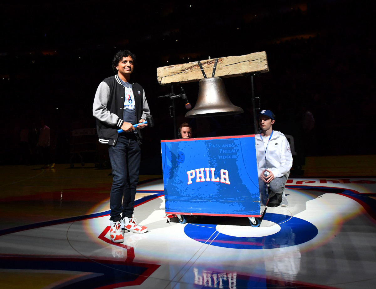 m_night_shyamalan_76ers_gallery.jpg