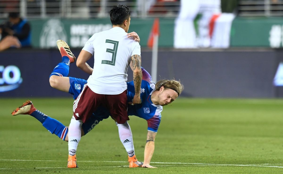 FBL-FRIENDLY-ISL-MEX