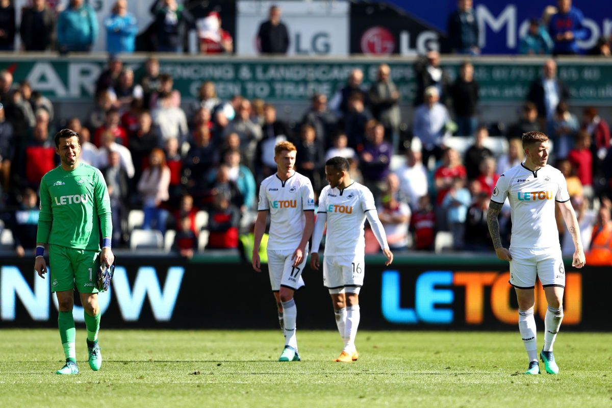 swansea-city-v-stoke-city-premier-league-5b0e70cbf7b09df9d9000001.jpg