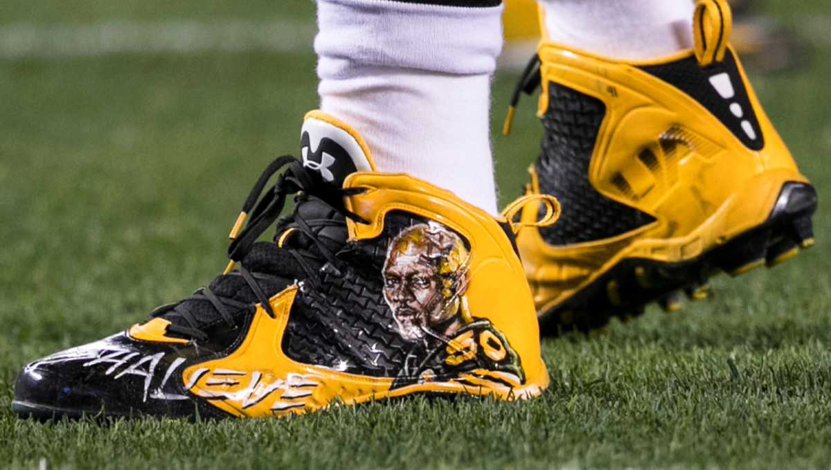 Steelers players wore their #Shalieve cleats during the Dec. 10 game against the Ravens.