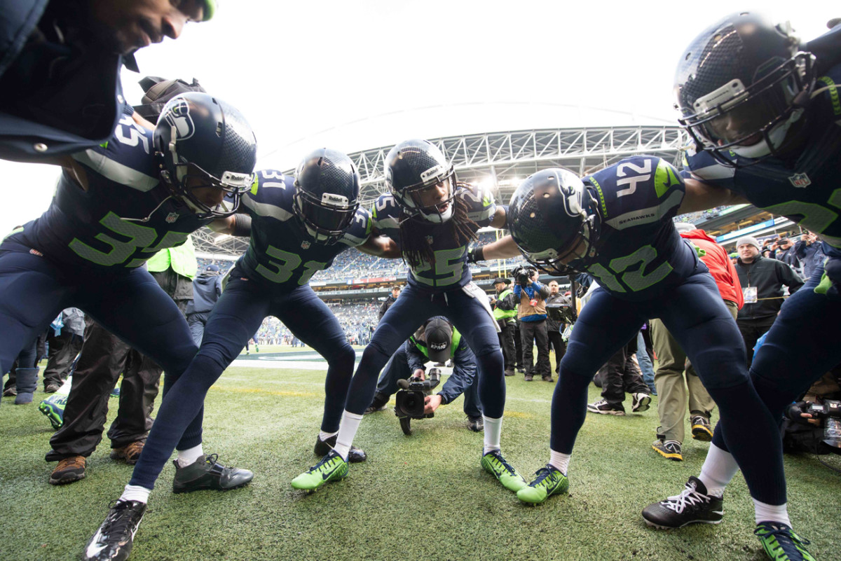 seahawks-circle-jan-2014-rod-mar.jpg