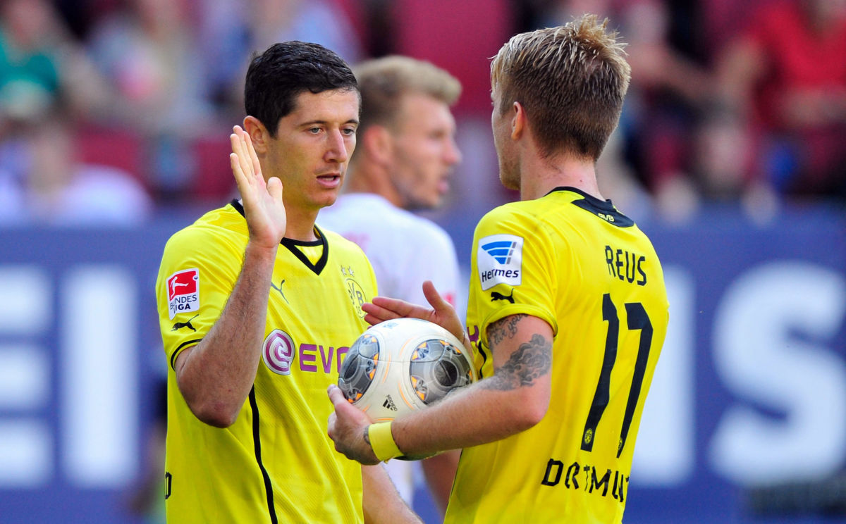 fc-augsburg-v-borussia-dortmund-bundesliga-5b1f954c73f36cc827000005.jpg