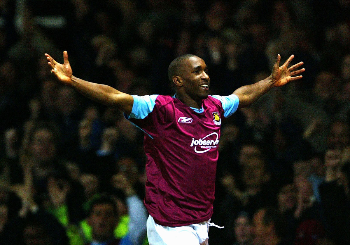 jermain-defoe-of-west-ham-5bca17d23bf4c98c79000001.jpg