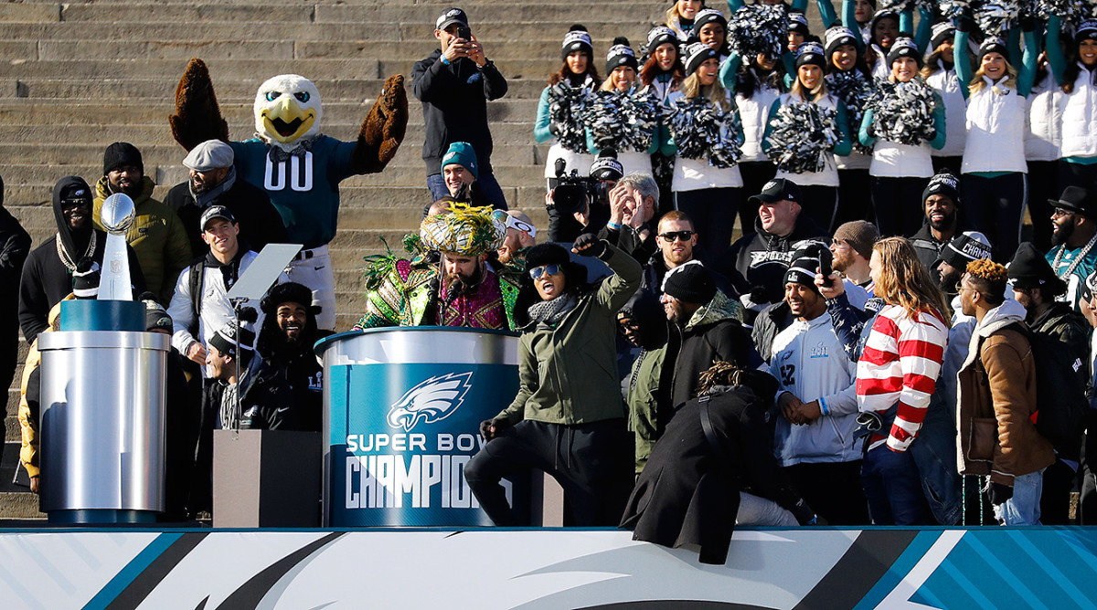 jason-kelce-eagles-super-bowl-parade.jpg