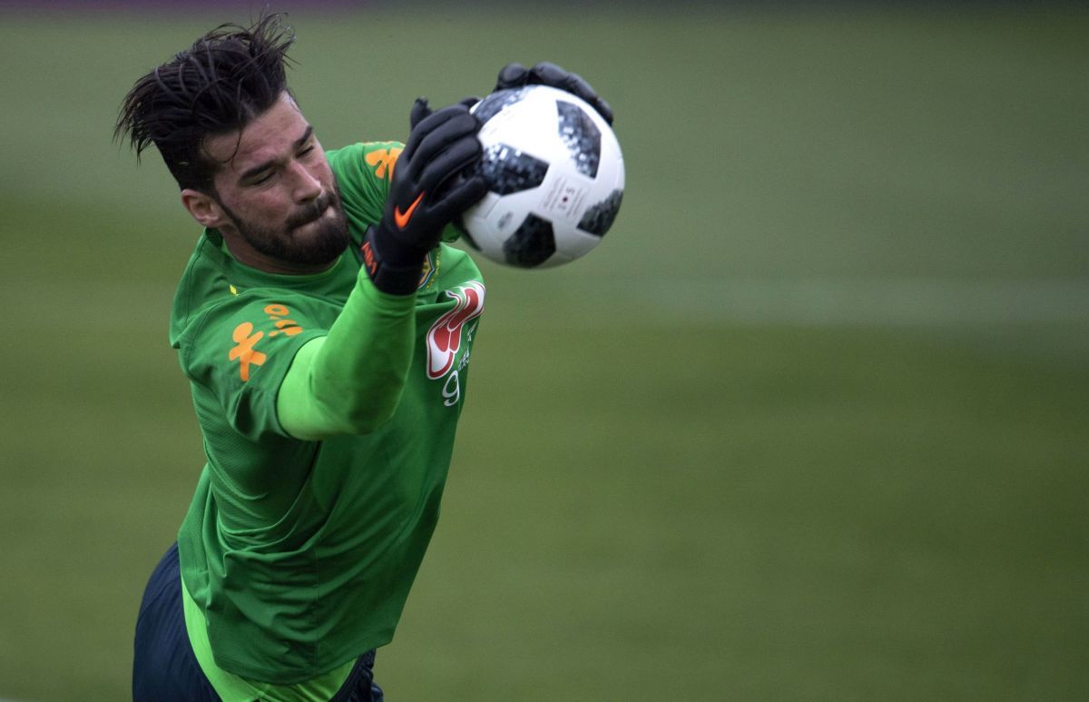 fbl-wc-2018-bra-training-5b0c89e37134f66ae1000003.jpg