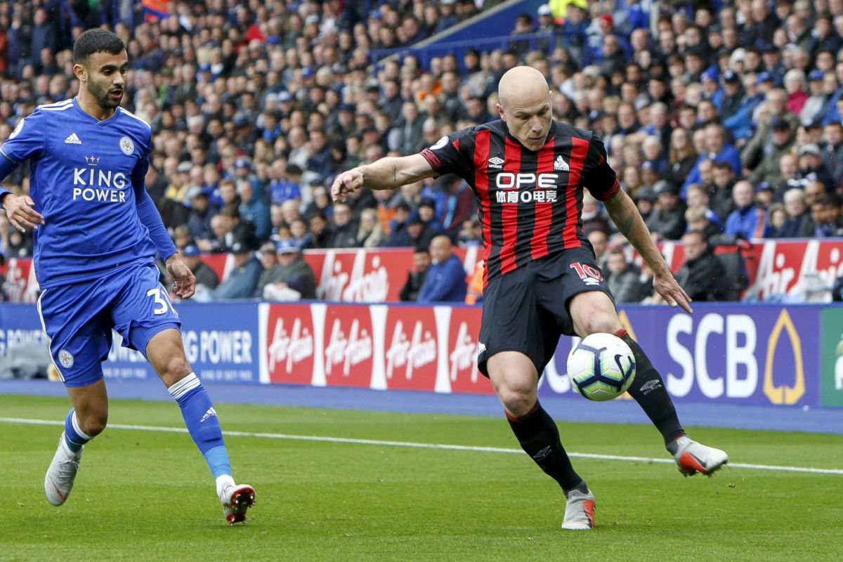 leicester-city-v-huddersfield-town-premier-league-5ba6b87ee0f8803454000001.jpg