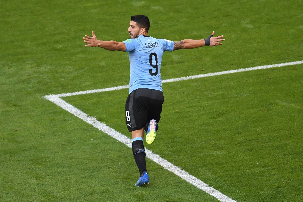 topshot-fbl-wc-2018-match33-uru-rus-5b3615cd3467acc65d00000e.jpg
