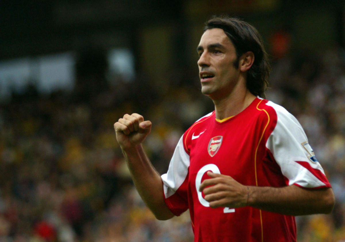 arsenal-s-robert-pires-celebrates-his-go-5b1a5203f7b09de0a8000003.jpg