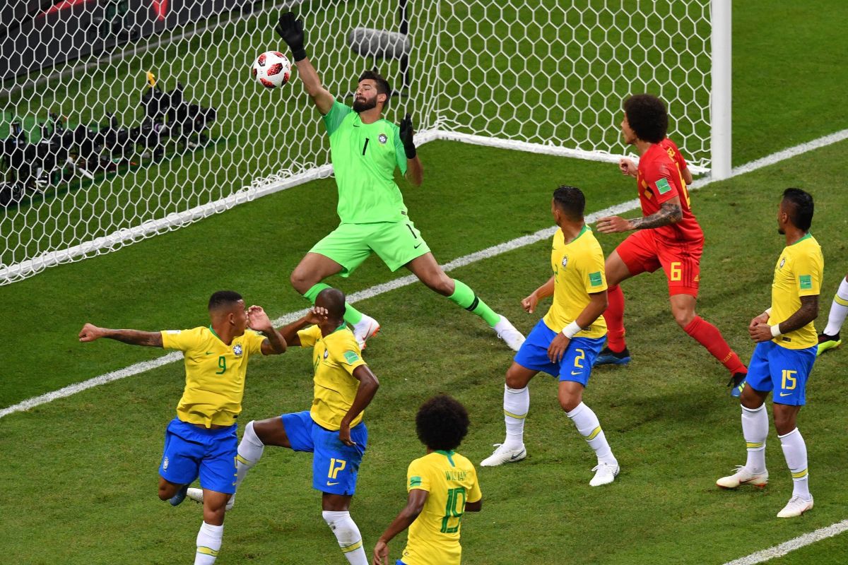 topshot-fbl-wc-2018-match58-bra-bel-5b573e10347a029db2000010.jpg