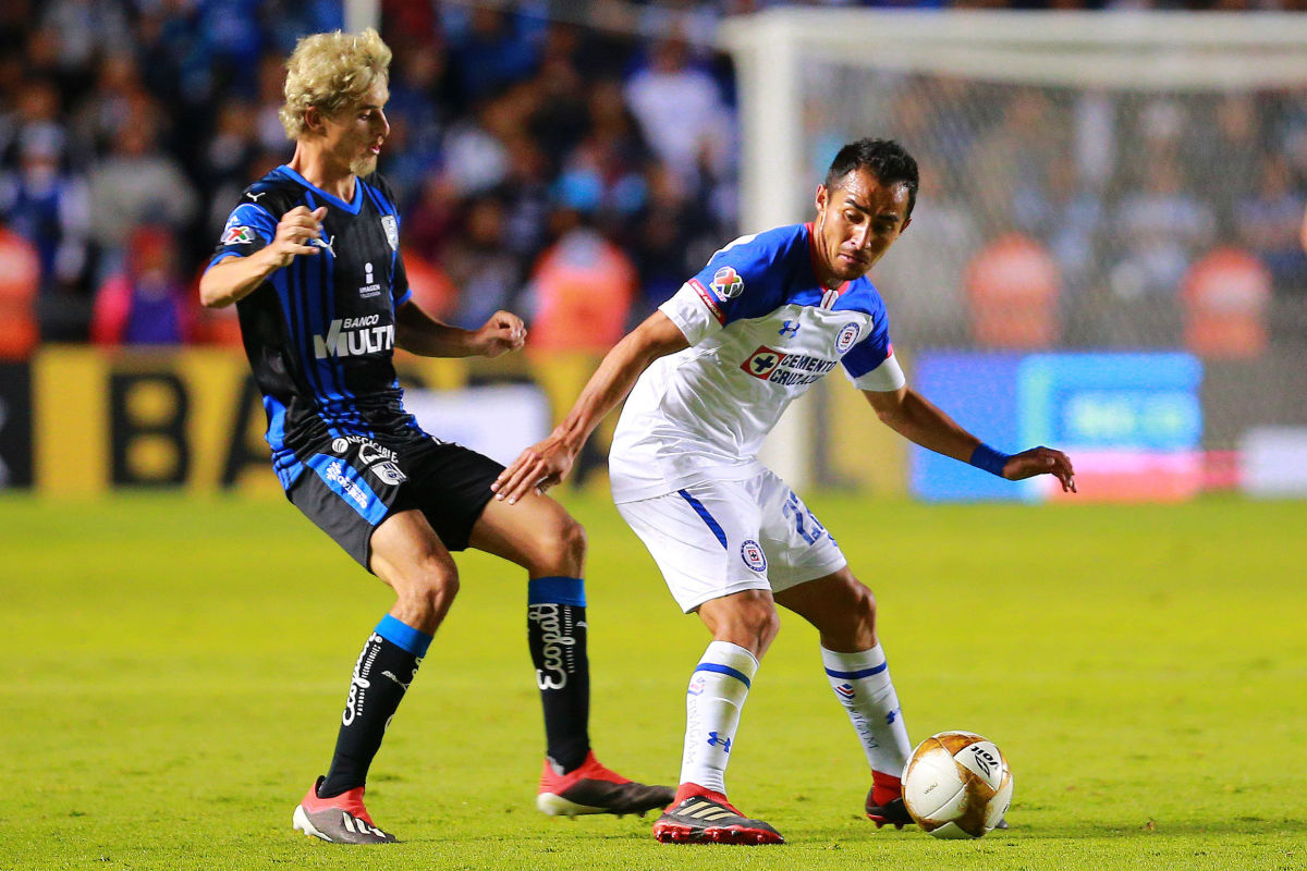 queretaro-v-cruz-azul-playoffs-torneo-apertura-2018-liga-mx-5c0055321dd6243ebe000001.jpg