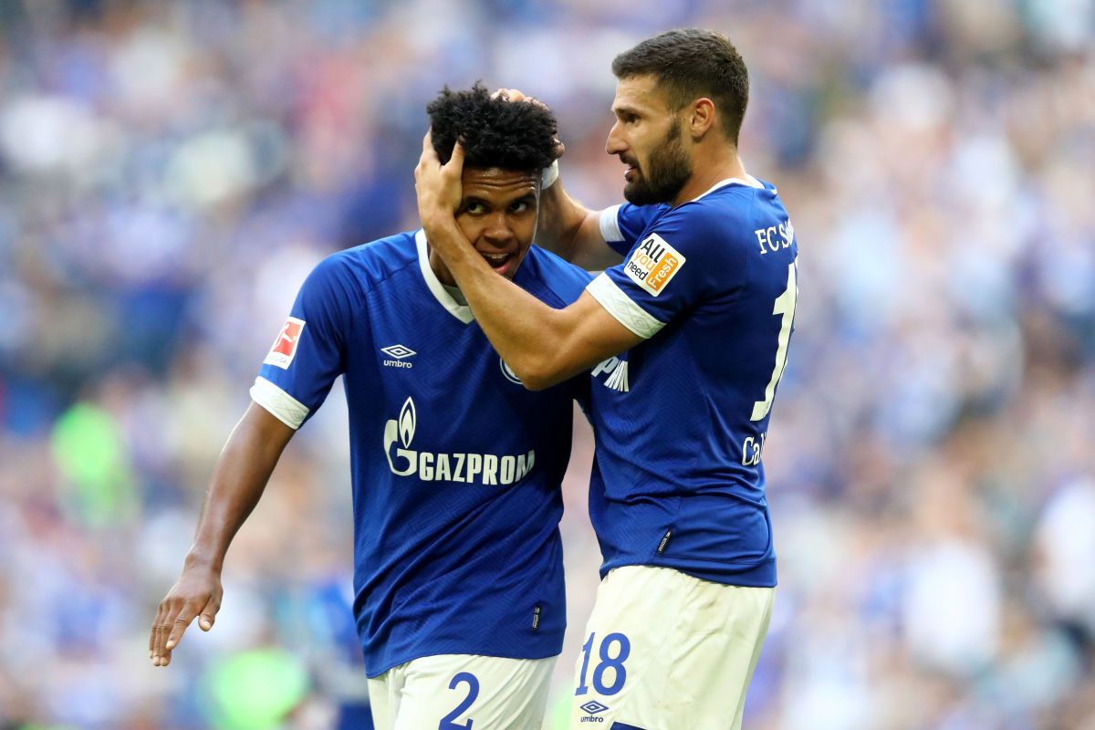 fc-schalke-04-v-afc-fiorentina-friendly-match-5b87d19aa9808f73bc000001.jpg