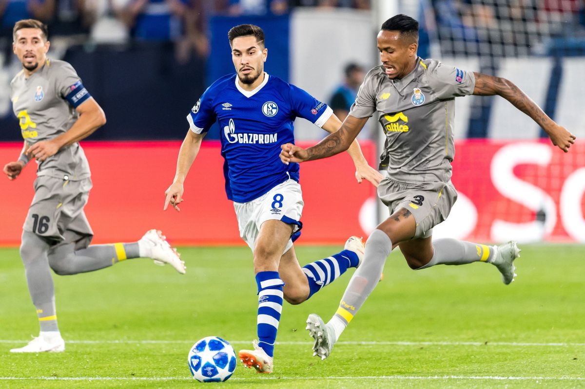 uefa-champions-league-schalke-04-v-fc-porto-5bacd79f14db2fcb13000005.jpg