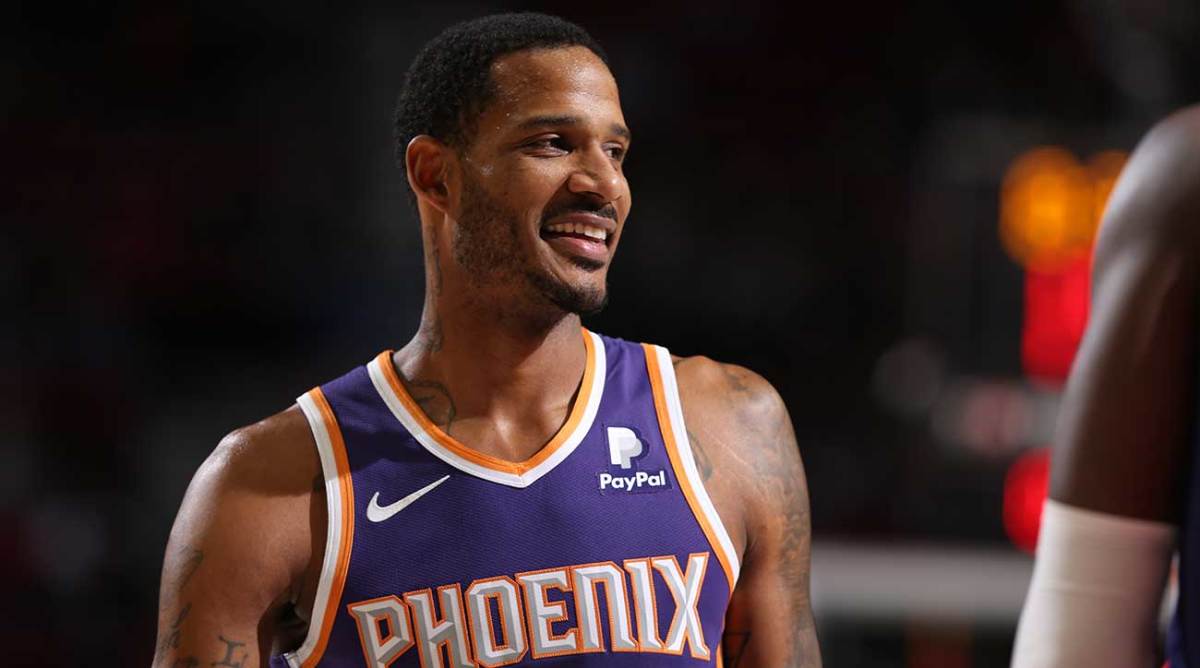Trevor Ariza Suns.jpg