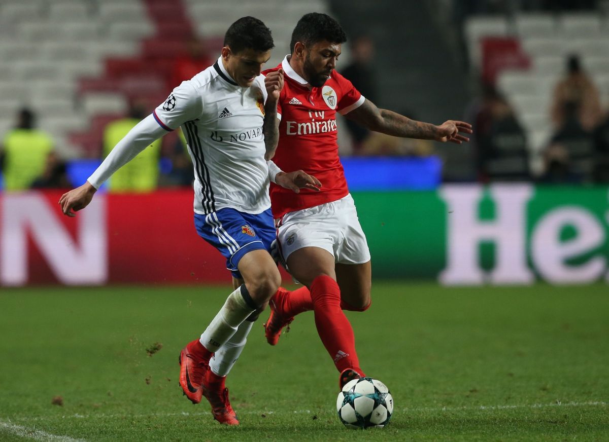 sl-benfica-v-fc-basel-uefa-champions-league-5b97cfedecc23a683d000022.jpg