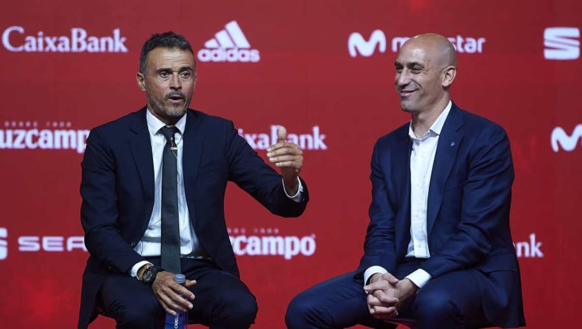 luis-enrique-presented-as-new-manager-of-spain-national-football-team-5b60c48a00c26a8dde000003.jpg