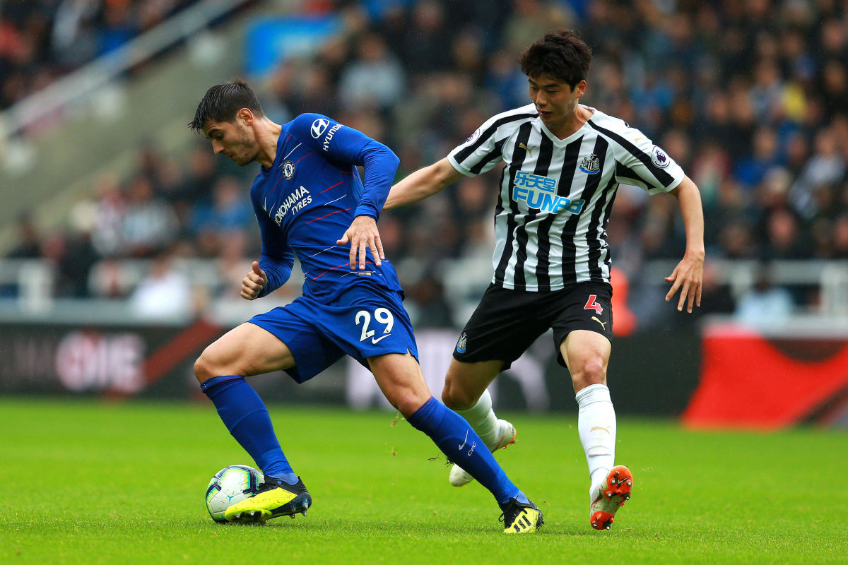 newcastle-united-v-chelsea-fc-premier-league-5be05378c43f2ba48d000001.jpg