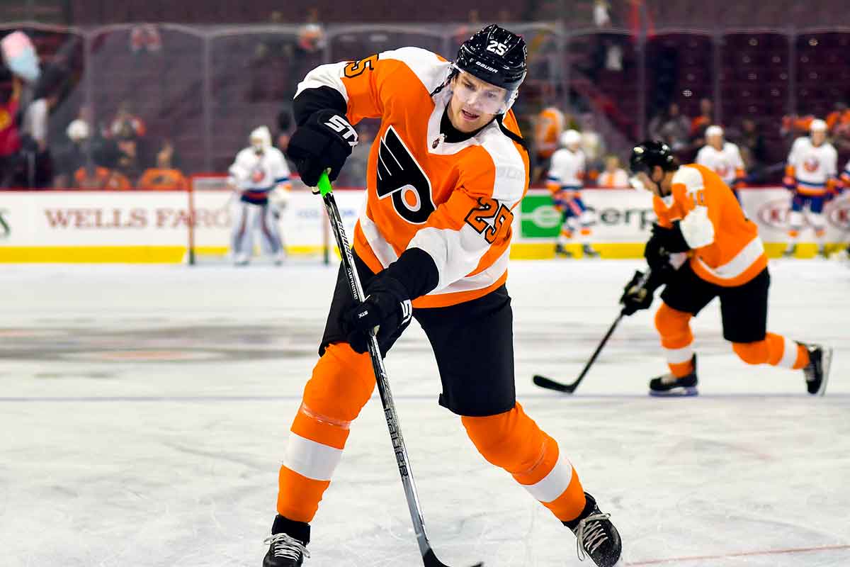 james-van-riemsdyk-flyers-2018-offseason-signing.jpg