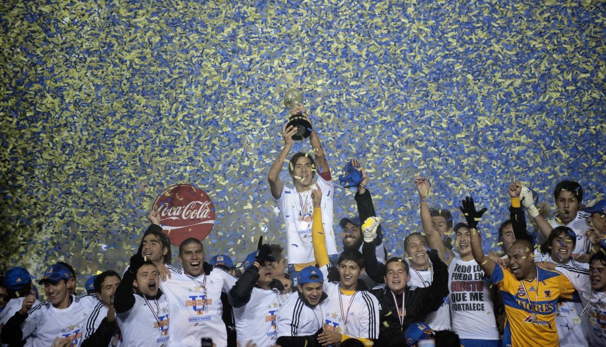 players-of-tigres-celebrate-with-the-win-5c18258bda1af5ff8a000002.jpg