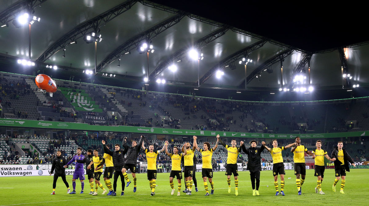 vfl-wolfsburg-v-borussia-dortmund-bundesliga-5be45622244b748e7e000006.jpg