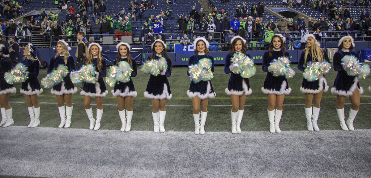 seahawks-cheerleaders.jpg