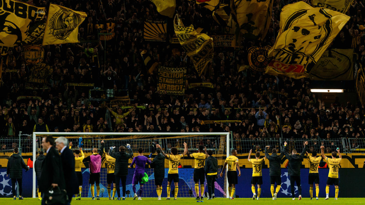 borussia-dortmund-v-club-atletico-de-madrid-uefa-champions-league-group-a-5bd346777132903de4000001.jpg