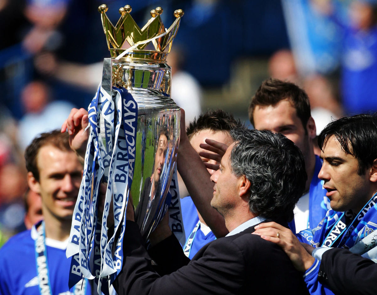 Chelsea's Manager Jose Mourinho (C) hold