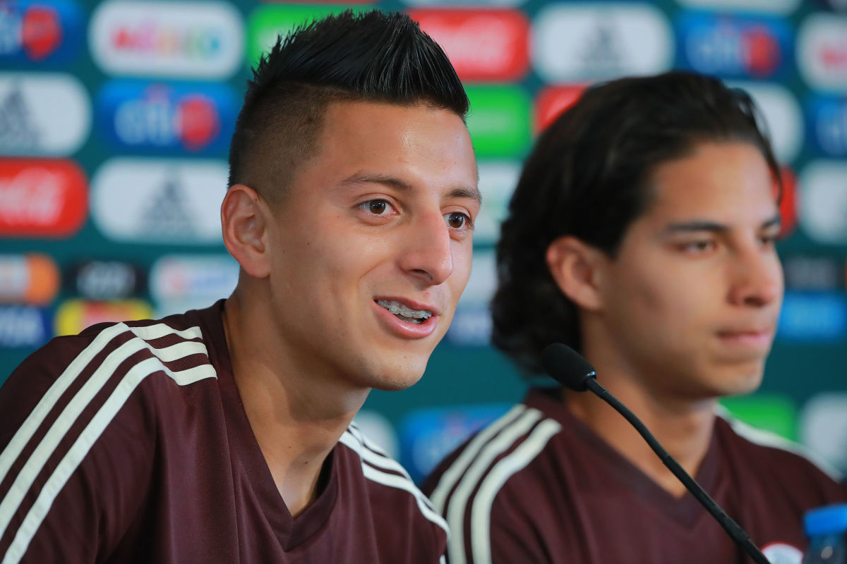 mexico-national-team-training-session-and-press-conference-5b9a795e73f93f7928000001.jpg