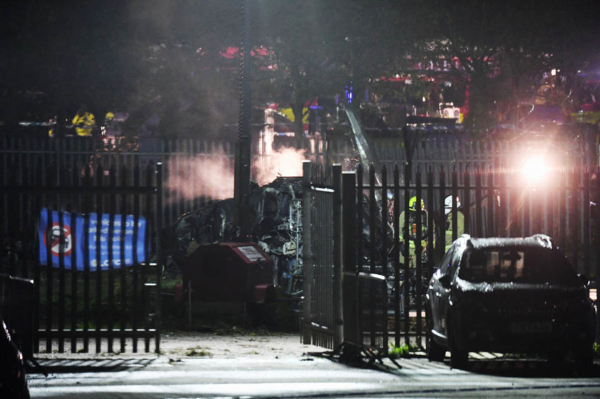 Leicester City owner's helicopter reportedly crashed near stadium