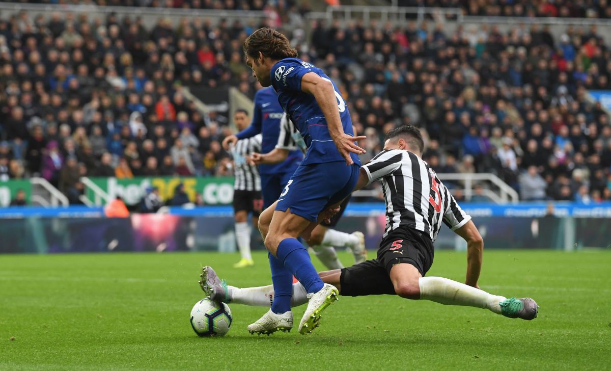 newcastle-united-v-chelsea-fc-premier-league-5b86832689bcac95d5000013.jpg