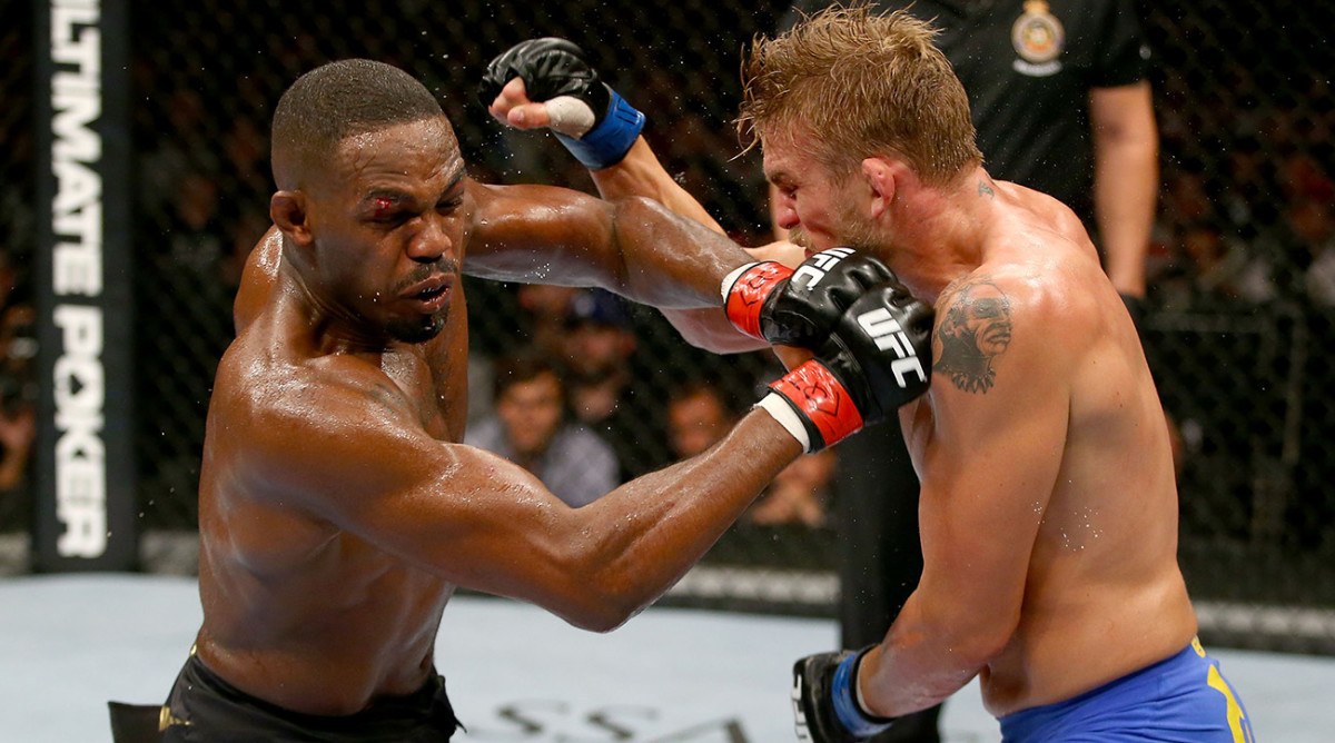 jones-gustafsson-ufc-161.jpg