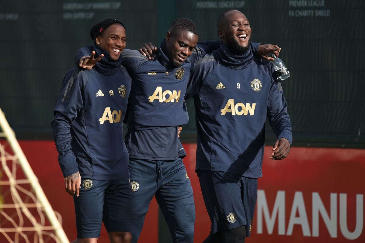 fbl-eur-c1-man-utd-training-5bee83295ab70ff485000001.jpg