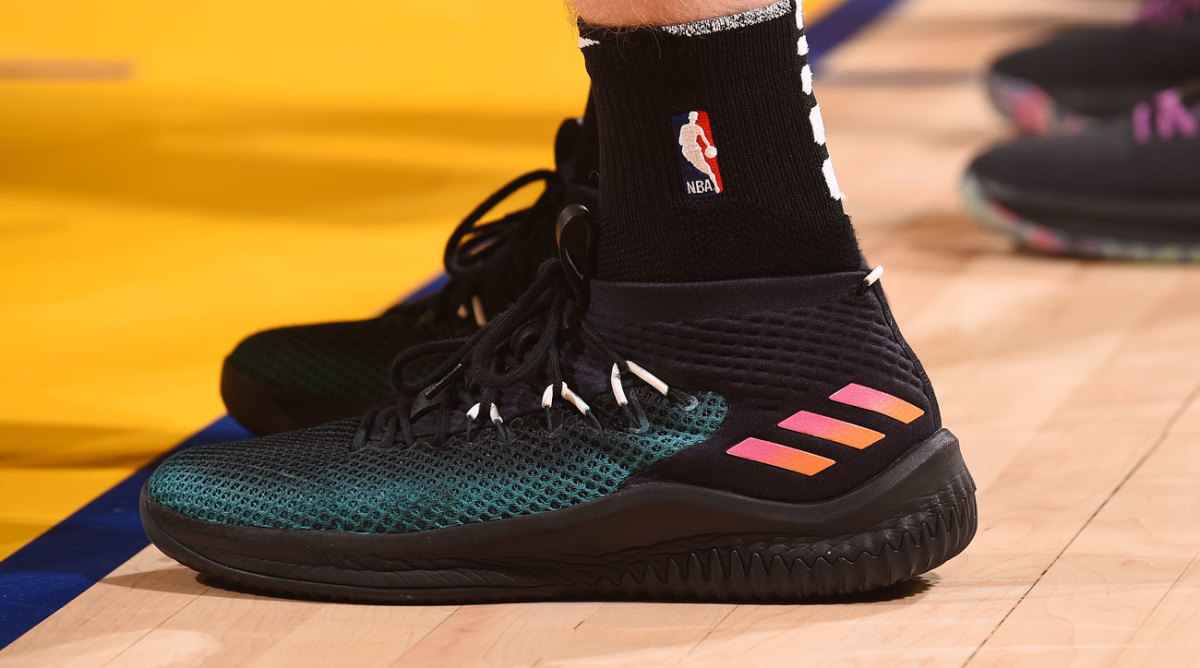 2018 NBA Playoffs: Best Sneakers - Illustrated