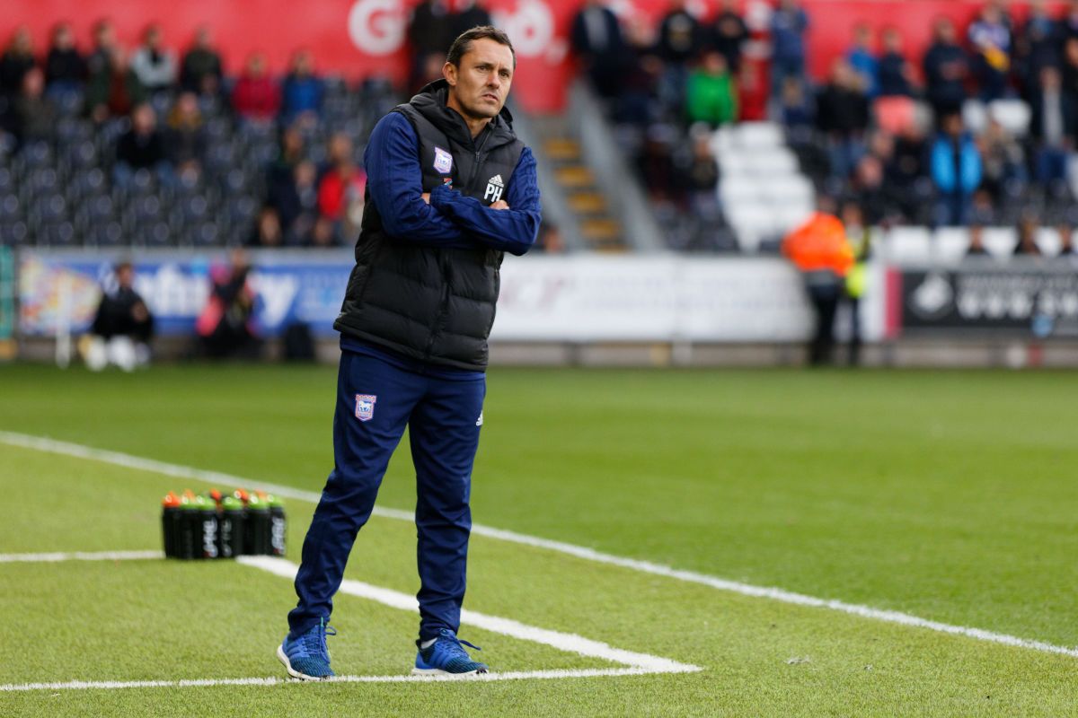 swansea-city-v-ipswich-town-sky-bet-championship-5bd1eb528705ff37a2000003.jpg