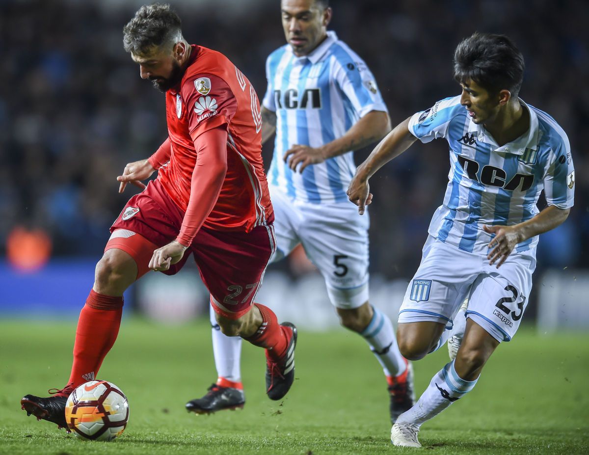 racing-club-v-river-plate-copa-conmebol-libertadores-2018-5b6d01054e17c88048000002.jpg