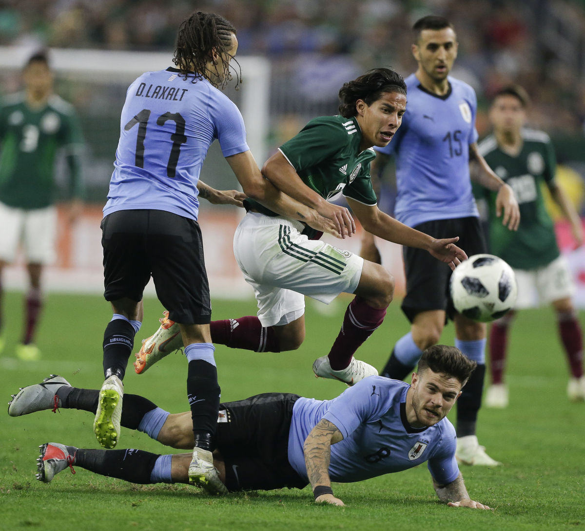 mexico-v-uruguay-international-friendly-5ba3bf34a8cf2bfd13000001.jpg