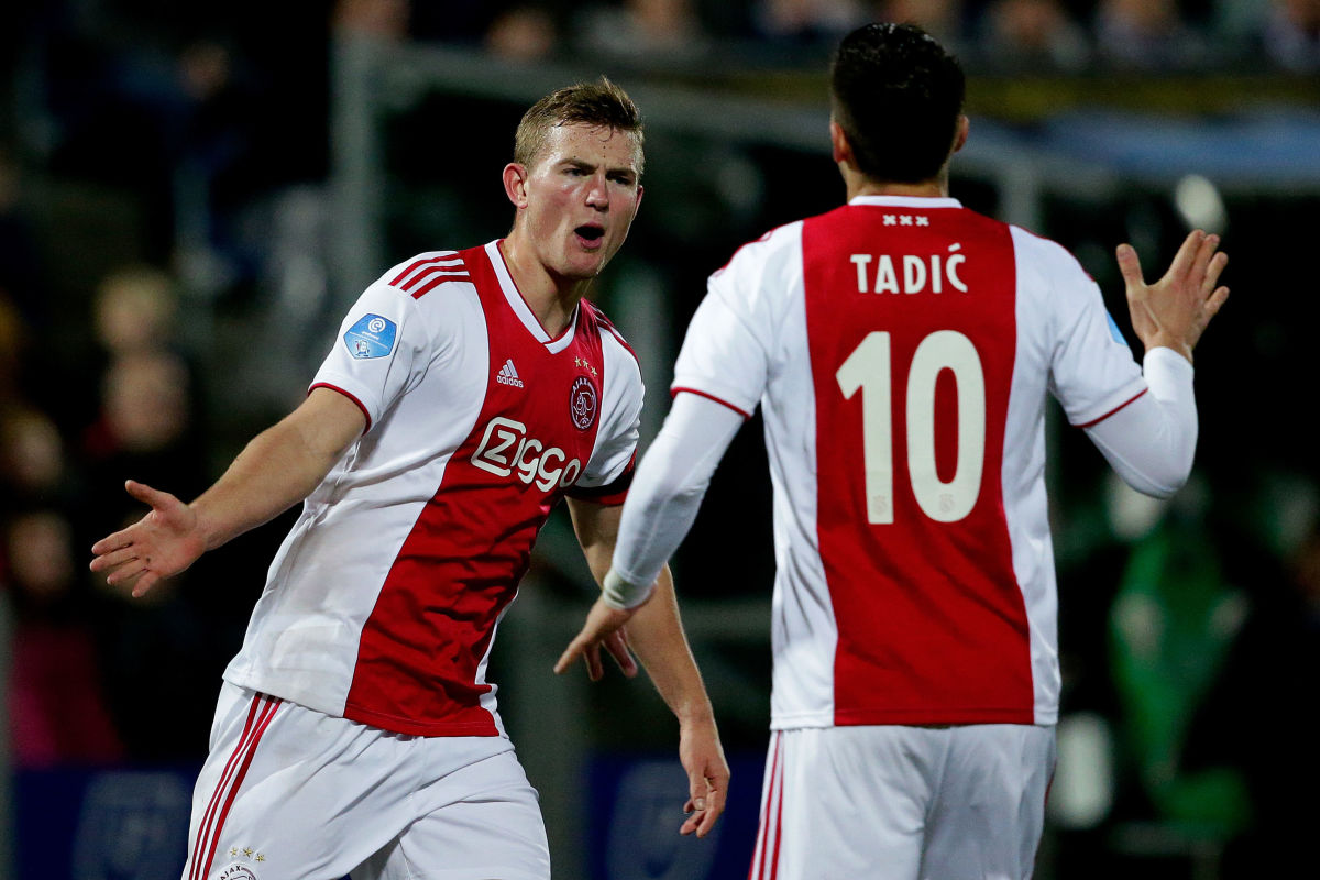 pec-zwolle-v-ajax-dutch-eredivisie-5c0e55e9cf7ece5c9b000002.jpg