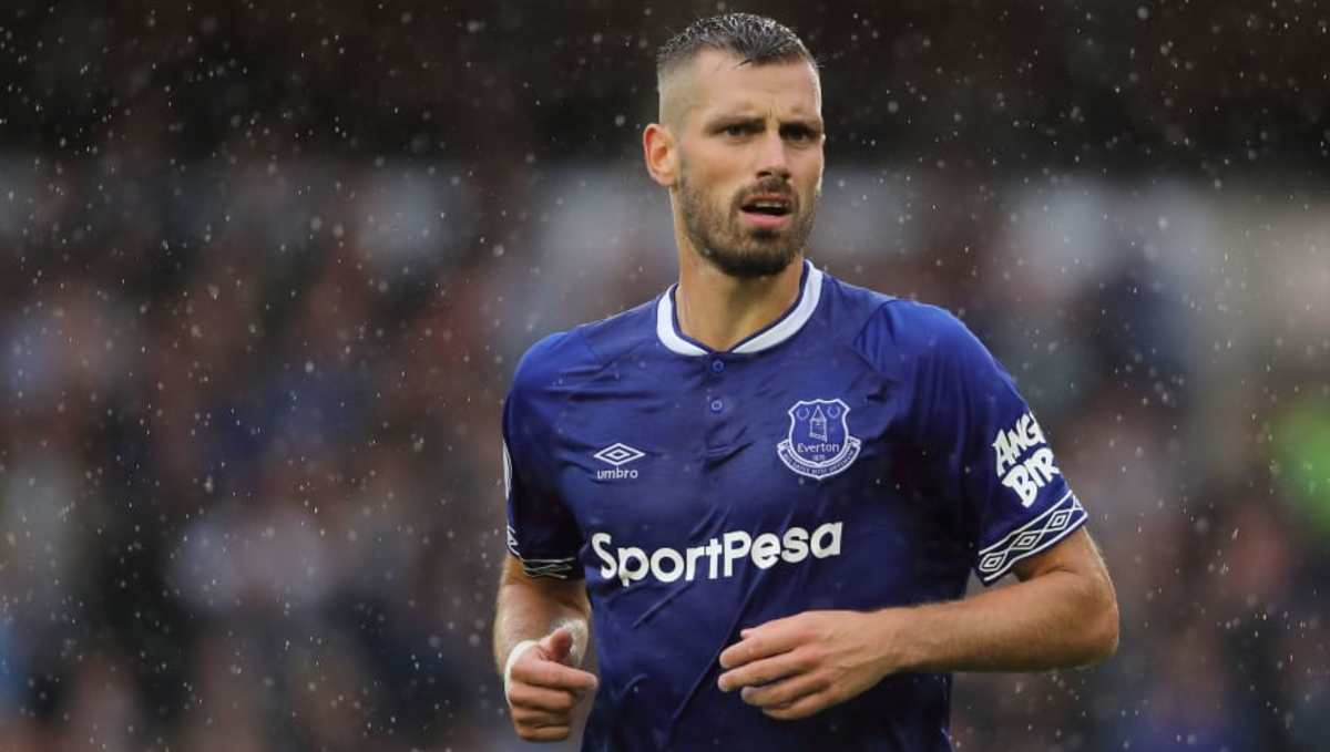 Everton and France midfielder Morgan Schneiderlin gets married to