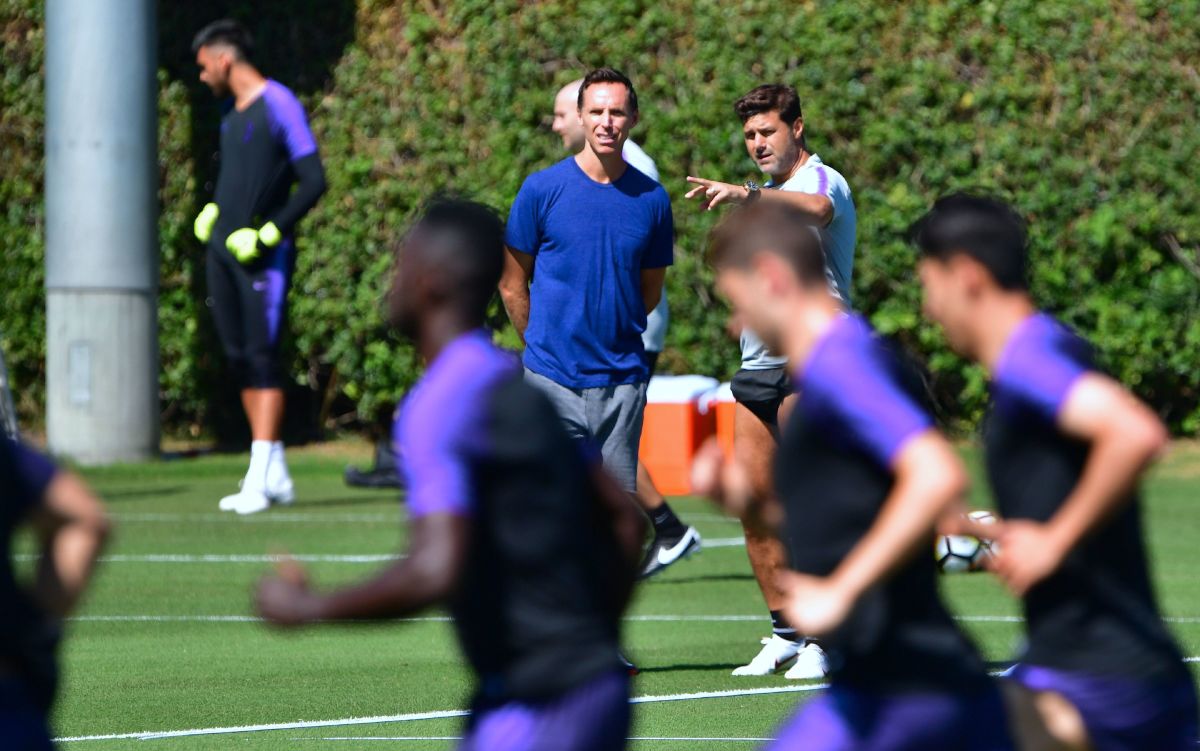 fbl-us-tottenham-training-5b5890bc7134f677db000009.jpg