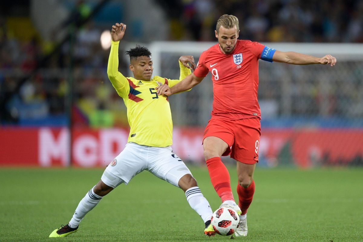 topshot-fbl-wc-2018-match56-col-eng-5bd58cbc7132901ef3000001.jpg