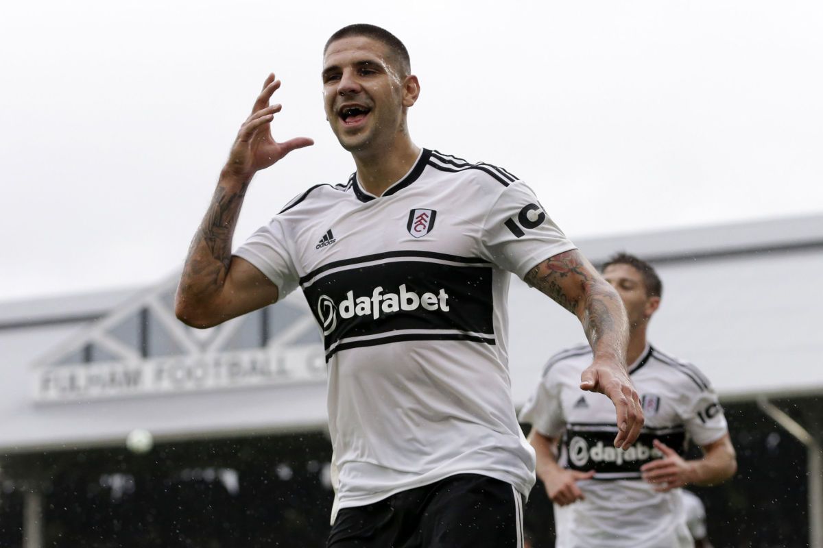 fulham-fc-v-burnley-fc-premier-league-5b8318cb10a1634288000001.jpg