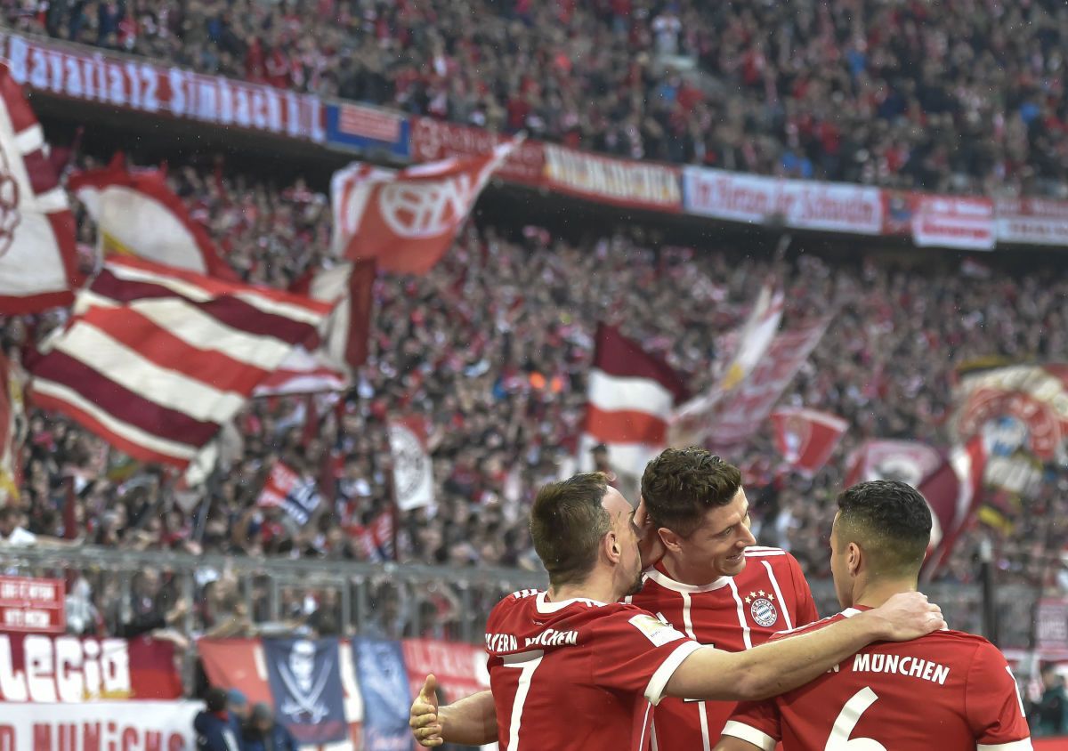 FBL-GER-BUNDESLIGA-BAYERN-MUNICH-HAMBURG