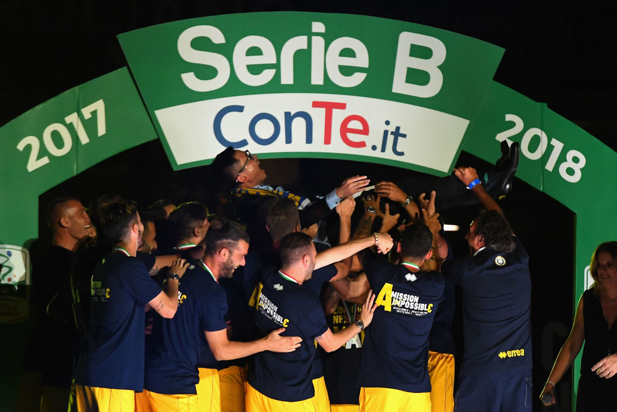 parma-calcio-celebrates-the-return-to-serie-a-5b4de0fc42fc330090000014.jpg