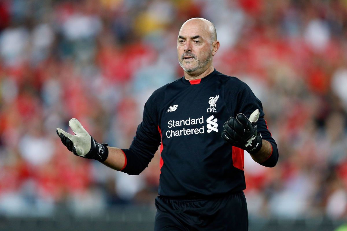 liverpool-fc-legends-v-australian-legends-5ba60a10436ed12dc9000001.jpg