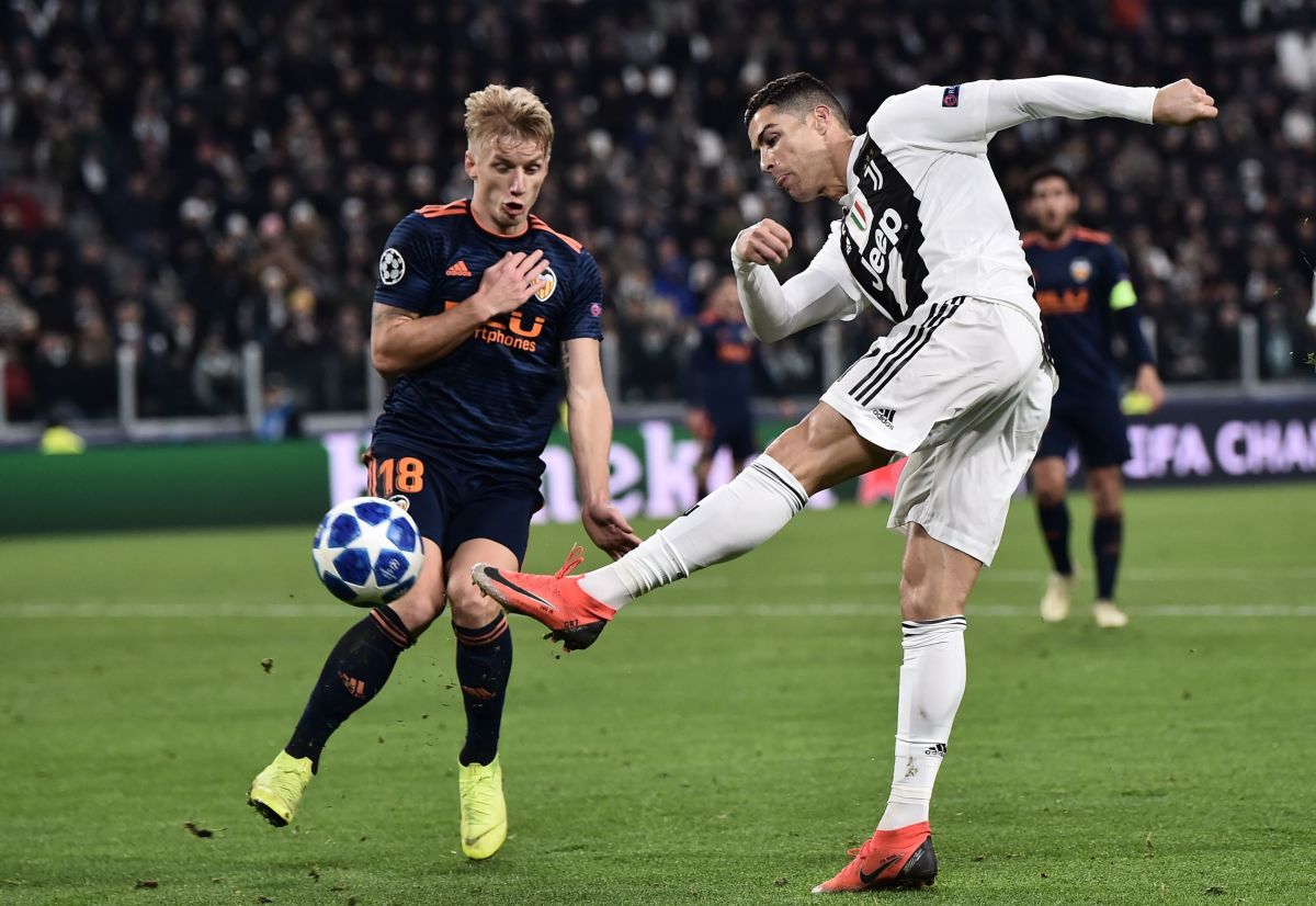 fbl-eur-c1-juventus-valencia-5bfdbfc7a01da51471000003.jpg