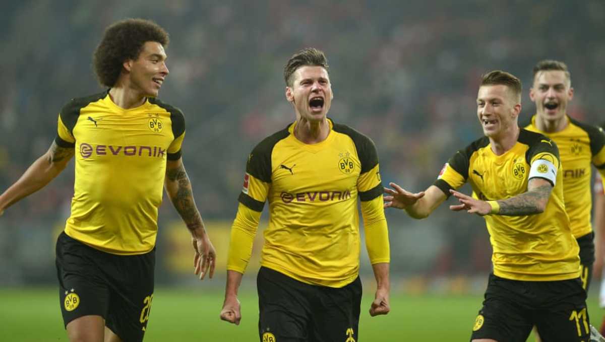 Borussia Dortmund Vs Freiburg Preview How To Watch Kick Off Time